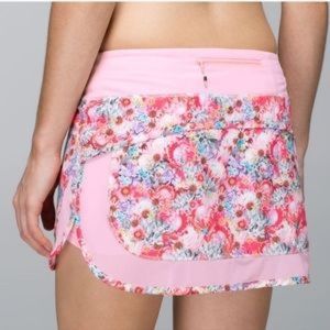 Lululemon Hotty Hot Floral Skirt in Pink Flowabunga Skort